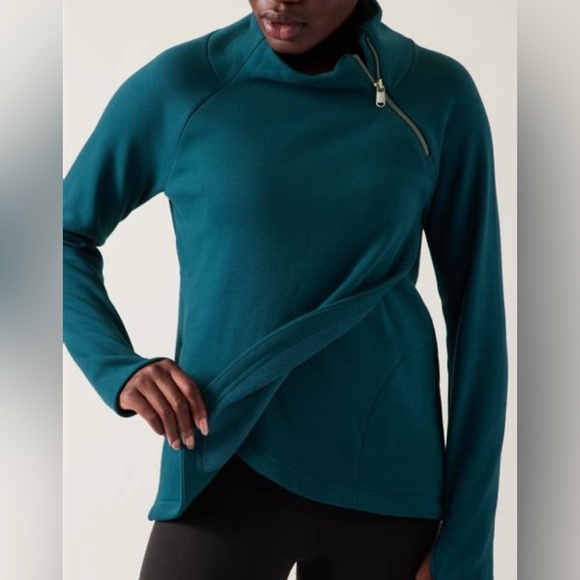 Athleta Cozy Karma Asym Pullover in Dark Sardinia Blue Size L NWT - Picture 2 of 10